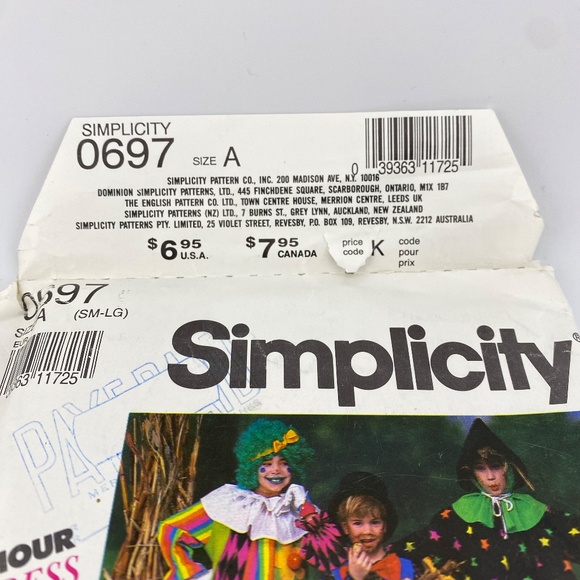 🪡 SIMPLICITY Kids Clown Costume Sewing Pattern 0697 - Picture 4 of 5